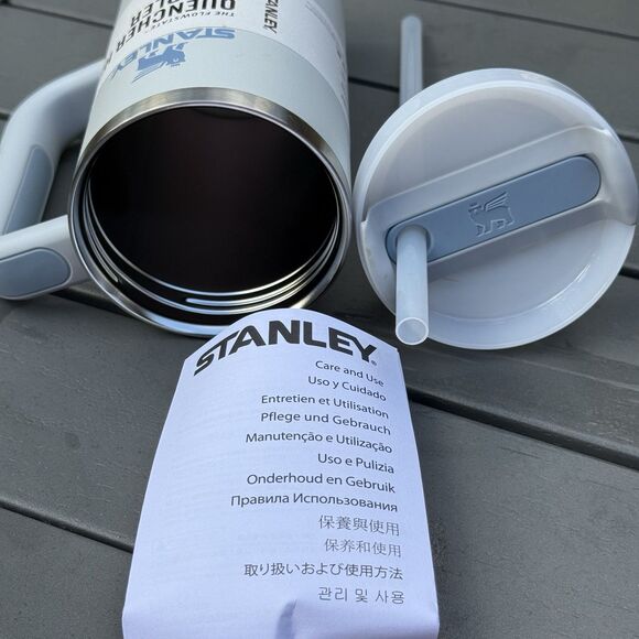 NEW Stanley FlowState Quencher H2.0 Tumbler Water Bottle 30oz Fog Gray w/straw - Picture 8 of 10